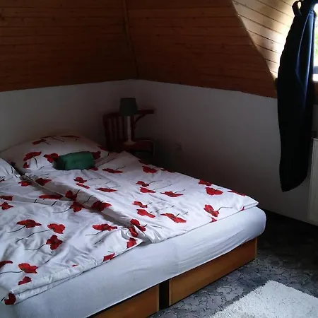 Lägenhet Zold Haz Apartman