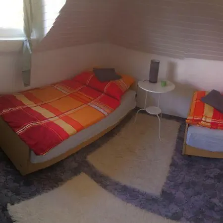 Zold Haz Apartman Lägenhet *