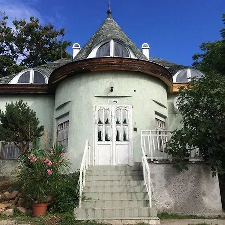 Zold Haz Apartman Apartment